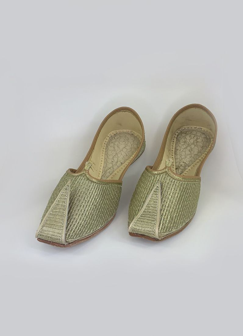 Buy Zardosi Woven Kusa