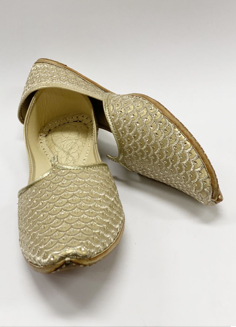 Buy Gold Zardozi Scale Pattern Kusa