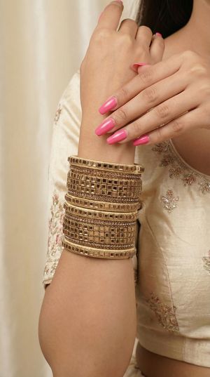 Gold threadwork bangle set with square stone detailing for bridal jewellery