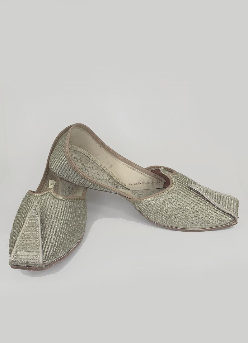 Buy Silver Zardosi Woven Kusa